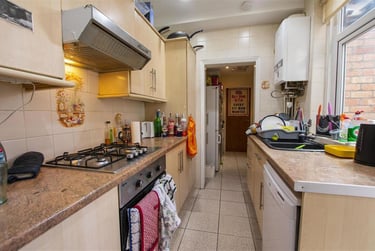 5 bed house, Warwards Lane, Selly Park, Birmingham, B297QR - Image 2