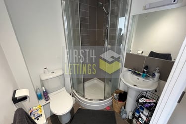 4 bed flat, Vaughan Way, Highfields, Leicester, LE14SH - Image 12