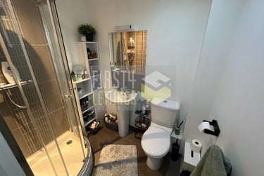 4 bed flat, Vaughan Way, Highfields, Leicester, LE14SH - Image 5