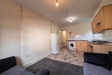 2 bed house, Roath, Plasnewydd, Cardiff, CF243JS - Image 1