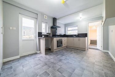 2 bed house, Riverside, City Centre, Cardiff, CF116RE - Image 3