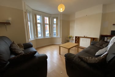 3 bed house, Cathays, Cardiff, CF244HP - Image 2