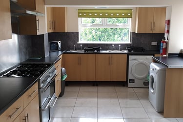 6 bed house, Uplands, Swansea, SA20AB - Image 2