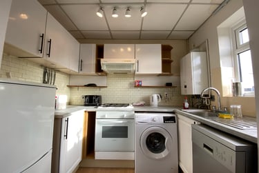 1 bed flat, Cathays, Cardiff, CF244HH - Image 5