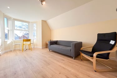 2 bed flat, Roath, Plasnewydd, Cardiff, CF243BT - Image 2