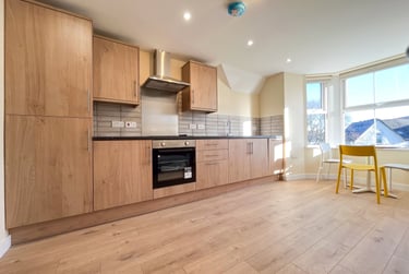 2 bed flat, Roath, Plasnewydd, Cardiff, CF243BT - Image 3