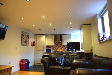 2 bed flat, Uplands Crescent, Uplands, Swansea, SA20EZ - Image 1