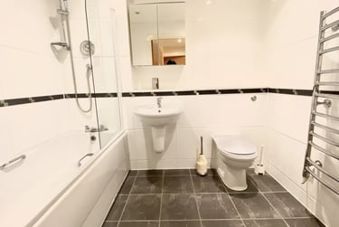 1 bed house, Cardiff Bay, Cardiff, CF105NH - Image 7