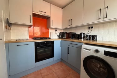1 bed flat, Roath, Plasnewydd, Cardiff, CF243DH - Image 3
