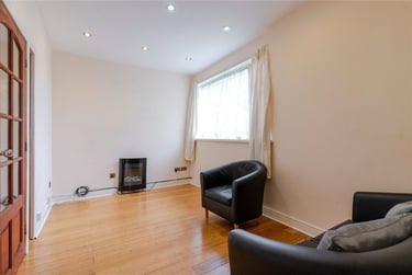 2 bed flat, Silvington Close, Weoley Castle, Birmingham, B294PJ - Image 3