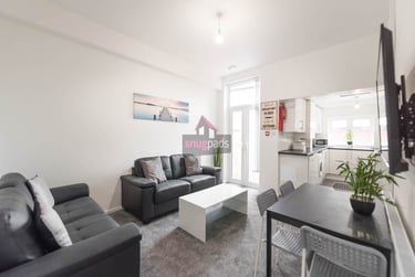 5 bed house, Salford, Langworthy, M65WG - Image 1