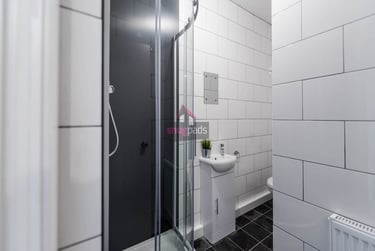 5 bed house, Salford, Langworthy, M65WG - Image 11