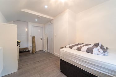 2 bed house, Sandon Road, Bearwood, Birmingham, B178EE - Image 6