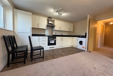 2 bed flat, Cardiff Bay, Grangetown, Cardiff, CF105NT - Image 2