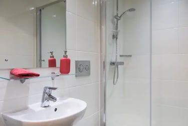 Silver Shared House at The Cam Foundry, 315 Mill Road, City Centre, Cambridge, CB13DL - Image 5