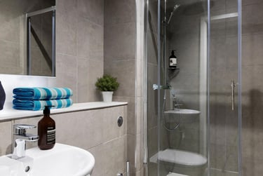 Platinum Ensuite - Image 6