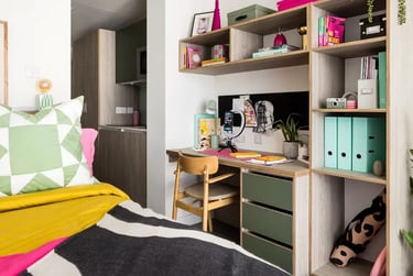 Platinum Studio - Image 1