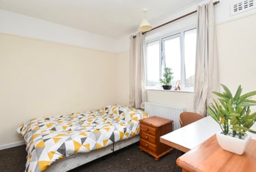 4 bed house, Robson Road, Earlham, Norwich, NR58NZ - Image 6