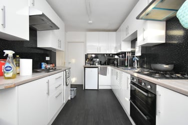 6 bed house, North Park Avenue, Earlham, Norwich, NR47EF - Image 3