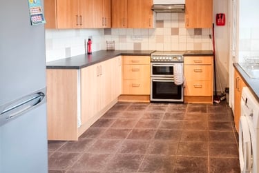 4 bed house, Robson Road, Earlham, Norwich, NR58NY - Image 3