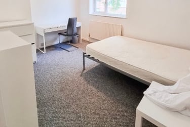 4 bed house, Robson Road, Earlham, Norwich, NR58NY - Image 8