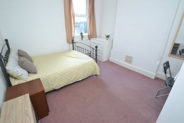 6 bed house, Loughborough Road, West Bridgford, Nottingham, NG27JH - Image 4