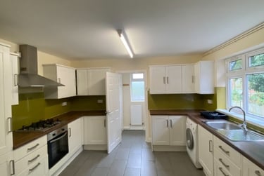 7 bed house, Melton Road, West Bridgford, Nottingham, NG27NW - Image 1