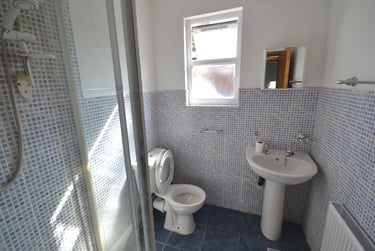 6 bed house, Balfour Road, Radford, Nottingham, NG71NZ - Image 3