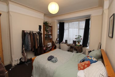 4 bed house, Harrington Drive, Lenton, Nottingham, NG71JH - Image 2