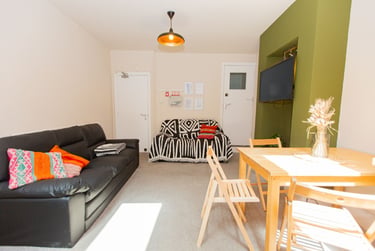 5 bed house, Charnwood Grove, West Bridgford, Nottingham, NG27NT - Image 4