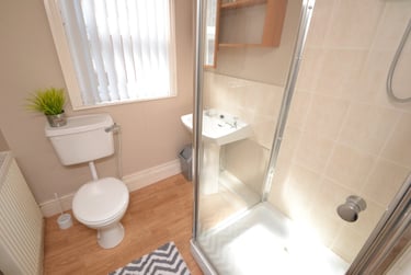 4 bed house, Hawksworth Road, West Bridgford, Nottingham, NG25FS - Image 4