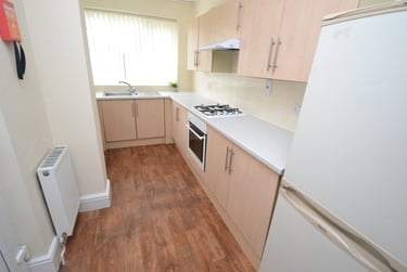 2 bed flat, Henry Road, West Bridgford, Nottingham, NG27ND - Image 3