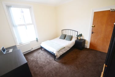 2 bed flat, Henry Road, West Bridgford, Nottingham, NG27ND - Image 6