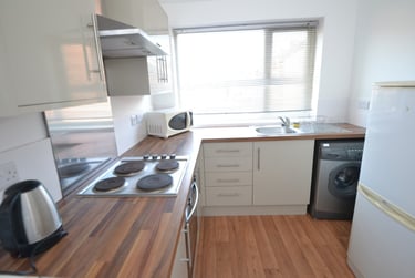 2 bed flat, Radford Boulevard, Radford, Nottingham, NG73BN - Image 1