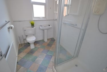 2 bed flat, Radford Boulevard, Radford, Nottingham, NG73BN - Image 3