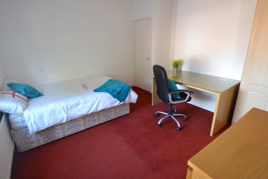 2 bed flat, Radford Boulevard, Radford, Nottingham, NG73BN - Image 5