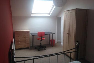 4 bed house, Cycle Road, Lenton, Nottingham, NG72DT - Image 2