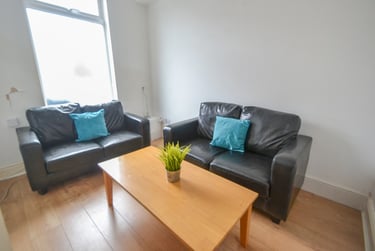 4 bed house, Park Road, Lenton, Nottingham, NG71JG - Image 6