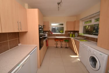 6 bed house, Johnson Road, Lenton, Nottingham, NG72BX - Image 4