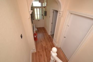 5 bed house, Trent Boulevard, West Bridgford, Nottingham, NG25BA - Image 2