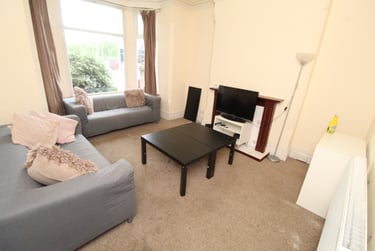 5 bed house, Trent Boulevard, West Bridgford, Nottingham, NG25BA - Image 4