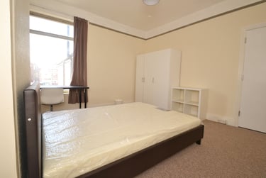 5 bed house, Trent Boulevard, West Bridgford, Nottingham, NG25BA - Image 8