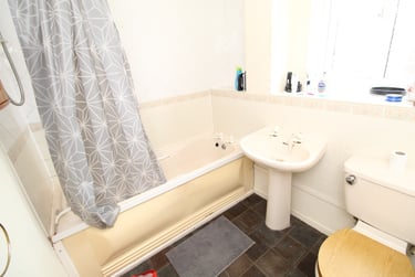 3 bed house, Falcon Close, Lenton, Nottingham, NG72DL - Image 5