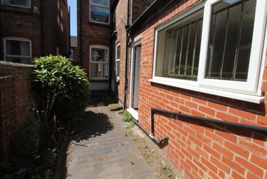 5 bed house, Kimbolton Avenue, Radford, Nottingham, NG71PT - Image 11