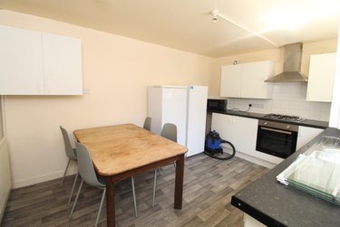 5 bed house, Kimbolton Avenue, Radford, Nottingham, NG71PT - Image 6