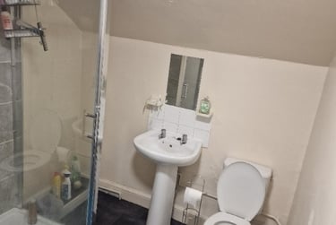 5 bed house, Kimbolton Avenue, Radford, Nottingham, NG71PT - Image 3