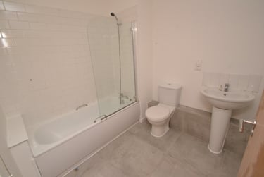 2 bed flat, Portland Square, Raleigh Street, Radford, Nottingham, NG74HR - Image 4