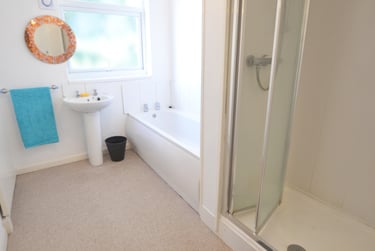 4 bed house, Chippendale Street, Lenton, Nottingham, NG71HB - Image 2