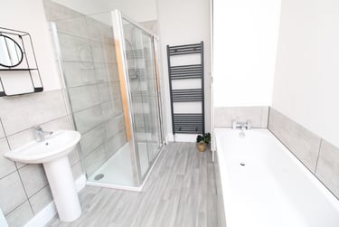 2 bed house, Birrell Road, Forest Fields, Nottingham, NG76LT - Image 2