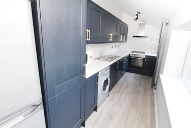 5 bed house, City Road, Dunkirk, Nottingham, NG72JJ - Image 1